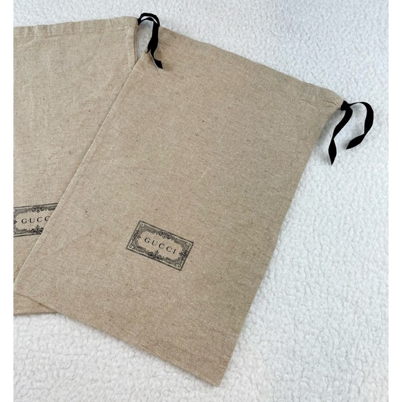 GUCCI • Set of 2 Tan Linen Medium Logo Dust Bags - Picture 5 of 11